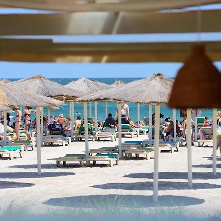 Ires Mamaia Nord Appartement *